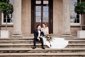 natural elegant wedding couple portraits